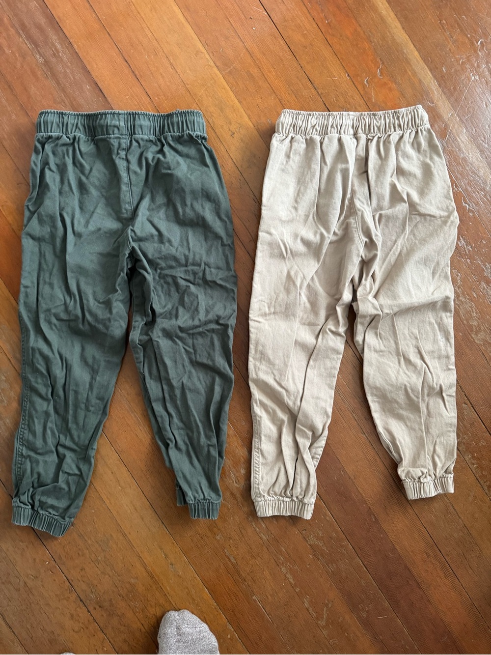 Set of 3 H&M Boys Jogger Pants - Green, Khaki & Ecru/Off white